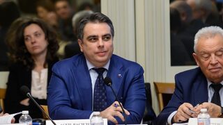 Министерството на финансите обединява приходната <span class="highlight">агенция</span> и "Митници"
