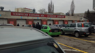 Полицията спря от движение колата на шофьора, карал с почти 260 км/ч