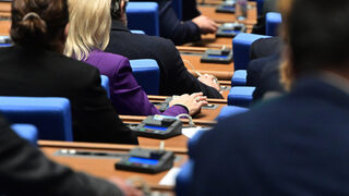 Парламентът реши, че българско гражданство вече ще се дава при владеене на български език