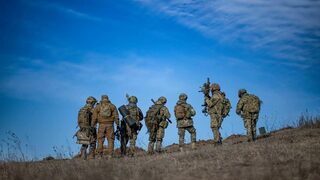 Издръжливост, отстъпки, дипломация, победа – какво мислят украинците за войната