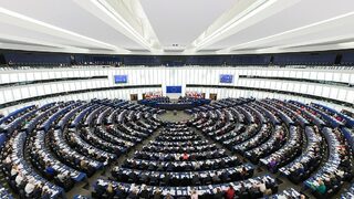 В телефона на евродепутат е открит <span class="highlight">софтуер</span> за наблюдение