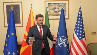 Голям е залогът в албанския блок