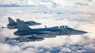 Унгария купува шведски изтребители Gripen, вдига бариерата пред Швеция за НАТО