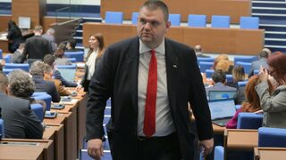 Пеевски въведе руските пропагандни клишета в българското медийно пространство