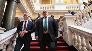 Партньорите в управлението влязоха в сблъсък заради министрите и регулаторите