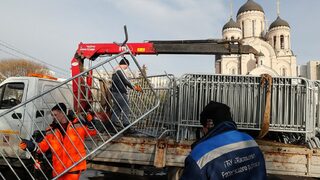 Заграждения в Москва за погребението за Навални
