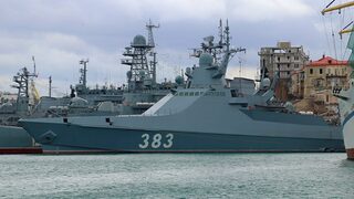 Украйна удари най-модерния патрулен кораб на Черноморския <span class="highlight">флот</span>