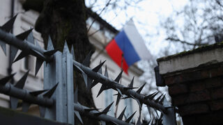 "Политико": Русия използва сърбин за проникване в евроинституциите