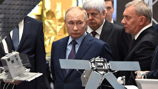 Русия планира обща АЕЦ на Луната с Китай