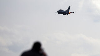 "Ню Йорк таймс": Украйна ще получи F-16 до лятото, но ще са твърде малко