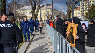 Синодът се отказа от проблемната си наредба, започва нов избор на сливенски митрополит