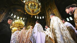 Фотогалерия: Погребението на патриарх Неофит