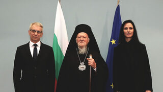 Денков и Габриел се срещнаха с Вселенския <span class="highlight">патриарх</span> Вартоломей