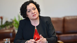 Коя е предложената за министър <span class="highlight">на</span> <span class="highlight">околната</span> <span class="highlight">среда</span> <span class="highlight">и</span> <span class="highlight">водите</span> Ивелина Василева