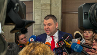 Делян Пеевски поднови атаките си към Христо Иванов, призова го да си "седне на столчето"