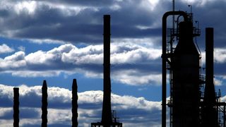 Дванайсет компании обещаха да намалят вредните си емисии с 50% до 2050г
