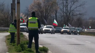 Протест на миньори блокира пътя Казанлък - Стара Загора