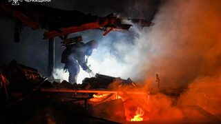 Русия нападна Украйна с близо 100 ракети и дронове, електроцентрали са повредени