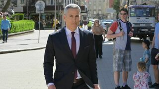 Гюров не се е съгласявал да бъде служебен премиер