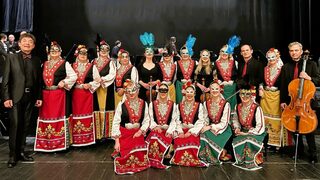 Гласове и струни