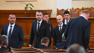"Възраждане" предлага пенсионерите да получат великденска добавка от 100 лв.