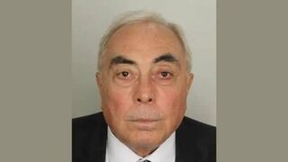 Външно министерство отива при човек, който не се занимава с външна политика