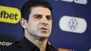 Вписването на Георги Иванов за президент на БФС е <span class="highlight">спряно</span> след жалба на аматьорски клуб