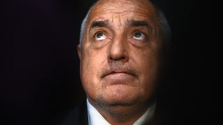 Цитат на деня: Който пачки вади, от пачки умира