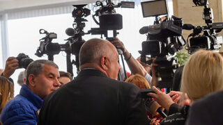 Пудели, пачки, фалити: за лъжите и пропагандата в медиите
