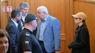 Митниците и МВР като стартовата площадка на политическия реванш