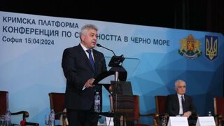 Първата смяна на министър - заради изключен телефон по време на криза