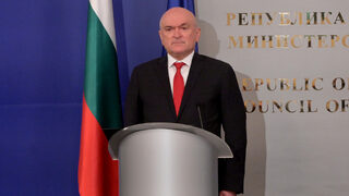 Главчев призова Радев да приеме промените в кабинета и да издаде указ
