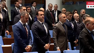В разрез с правилника депутатите почетоха паметта на жертвите на арменския геноцид