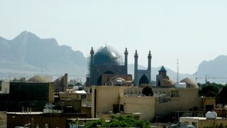 Читателска фотогалерия: Исфахан - половината свят