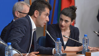 Прокуратурата от месеци разследва Лена Бориславова за фалшификация