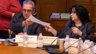 "Пълен съпорт" за рекламата на хазарт преди последния ход на ГЕРБ и ДПС