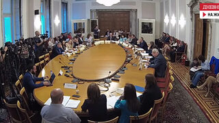 Забрана на рекламата на <span class="highlight">хазарта</span> и нулево ДДС <span class="highlight">за</span> хляба още 6 месеца: Какво реши бюджетната комисия днес (видео)
