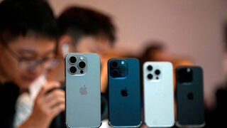 Продажбите на <span class="highlight">iPhone</span> са стабилни само в Европа