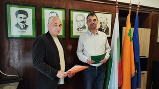 Два земеделски съюза се включват в коалицията "Синя България"