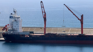 Първата пратка помощи <span class="highlight">за</span> Газа пое от Кипър