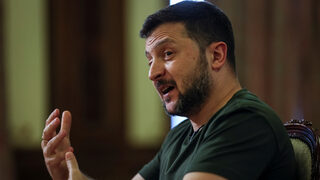 Решенията за помощ за Украйна закъсняват с една година, заяви Зеленски