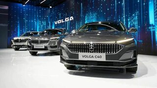 Русия показа новите коли "Волга", които също са китайски