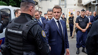 Макрон отлага избирателната реформа след бунта в Нова Каледония