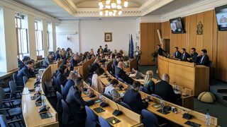 Реорганизацията на движението в центъра на София изостри тона между общинарите
