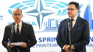 НАТО ще подкрепя Украйна до края на войната