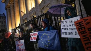 Правителството отпуска над 6.2 млн. лв. за финансиране на дейности срещу домашното насилие