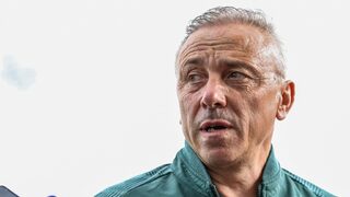 Илиан Илиев е разочарован от клубовете, които не пускат играчите си в националния