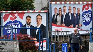 <span class="highlight">В</span> Белград разединената сръбска опозиция прави нов опит да надвие Вучич