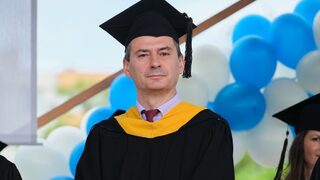 Американският университет в България обяви две програми на името на Христо Грозев