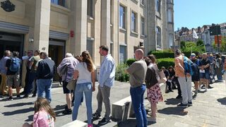 Изборният ден в Брюксел преминава сравнително спокойно и с опашка
